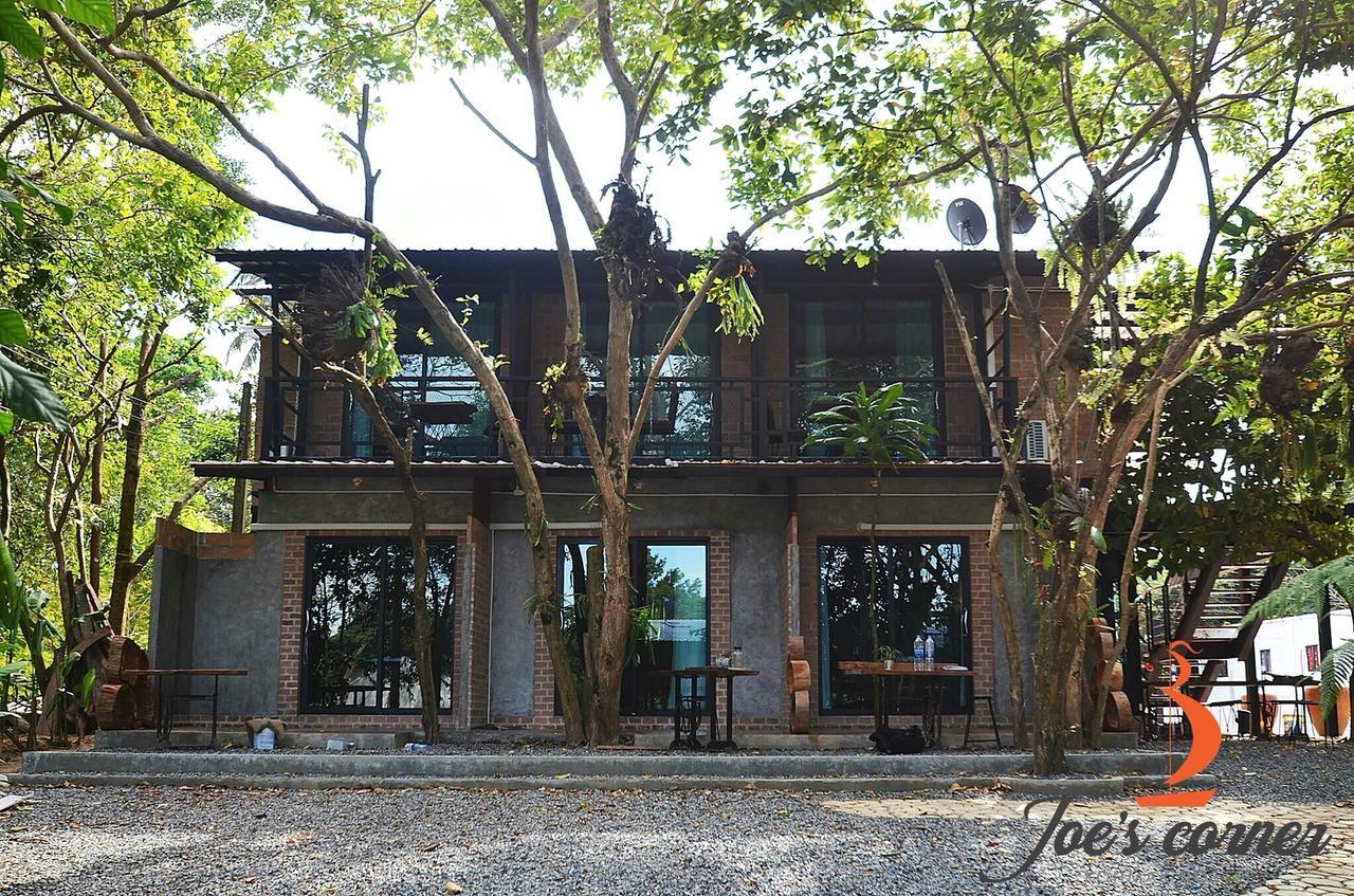 Joe'S Corner Kohmak Hotel Koh Mak Exterior photo