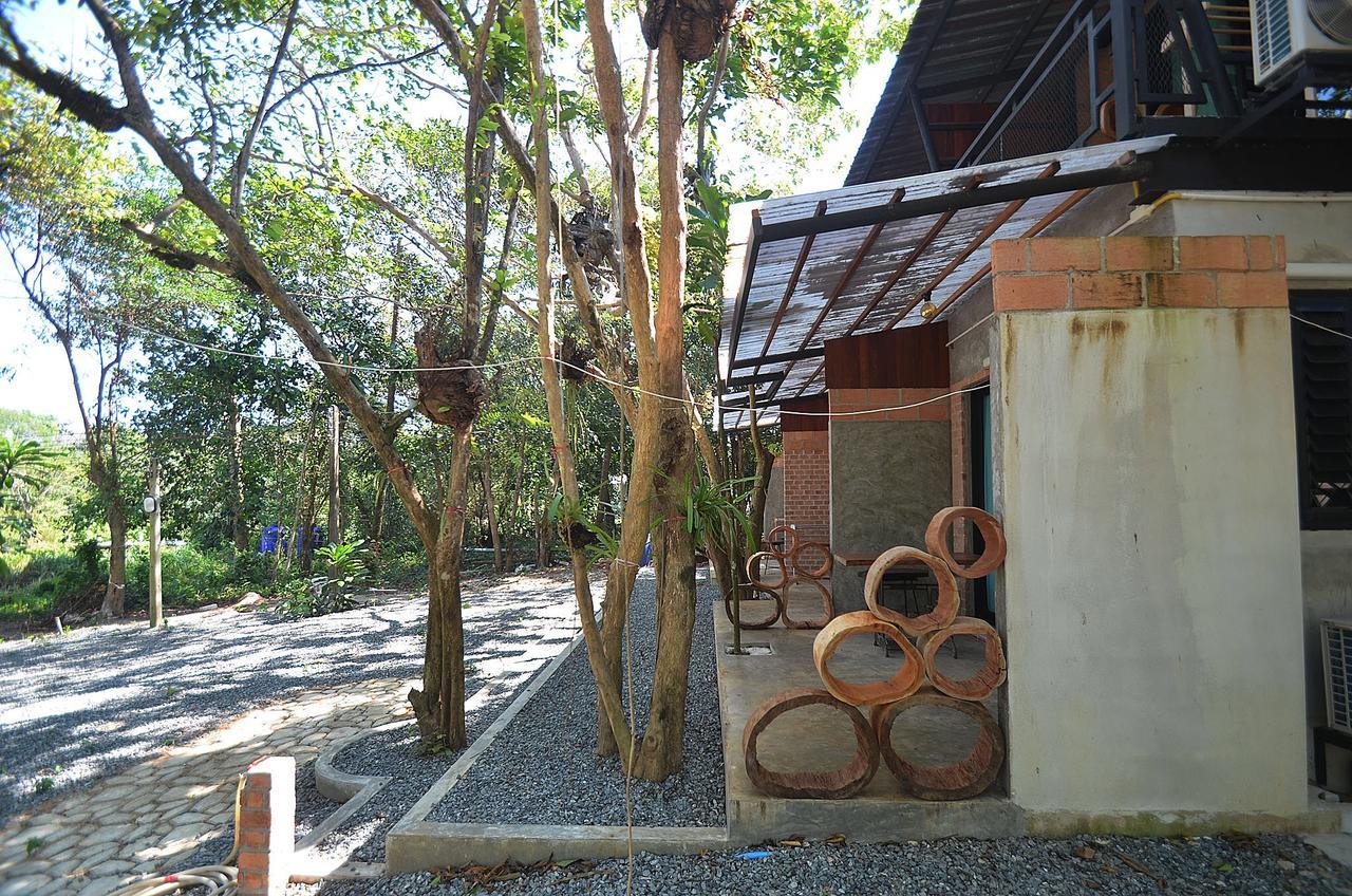 Joe'S Corner Kohmak Hotel Koh Mak Exterior photo